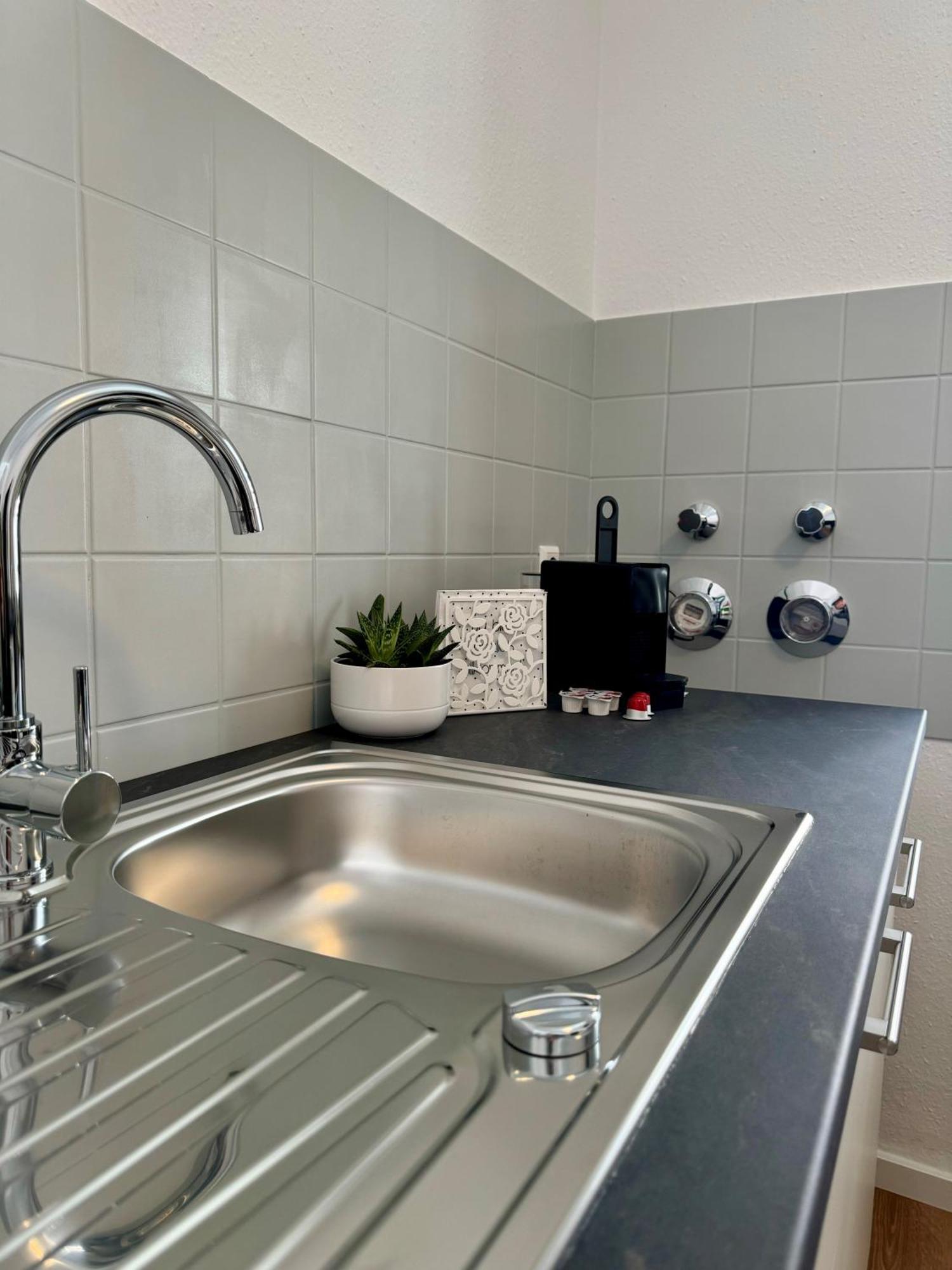 Traumhafte Wohnung Am Stadtbrunnen Der Altstadt Пфуллендорф Экстерьер фото